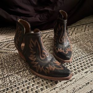 Ariat Cowgirl Boots